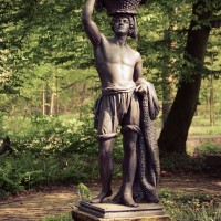 Statue im Rheydter Schlosspark