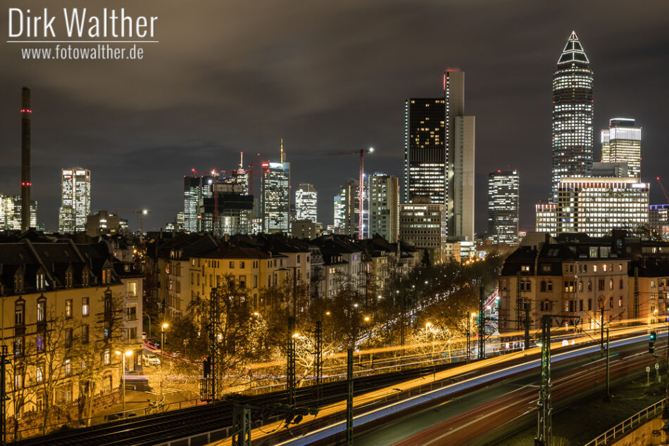 FFM bei Nacht